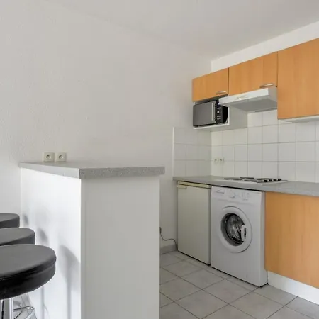 Nice Flat With Balcony And Parking In - Welkeys 公寓 图克